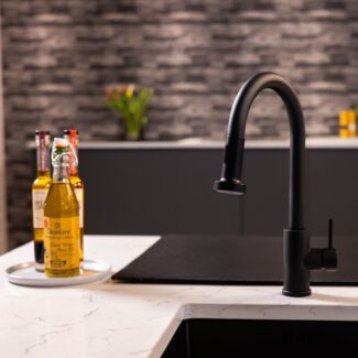 flöde Runda | Kitchen Sink Mixer with Pull out Spray | Matt Black | Round Head