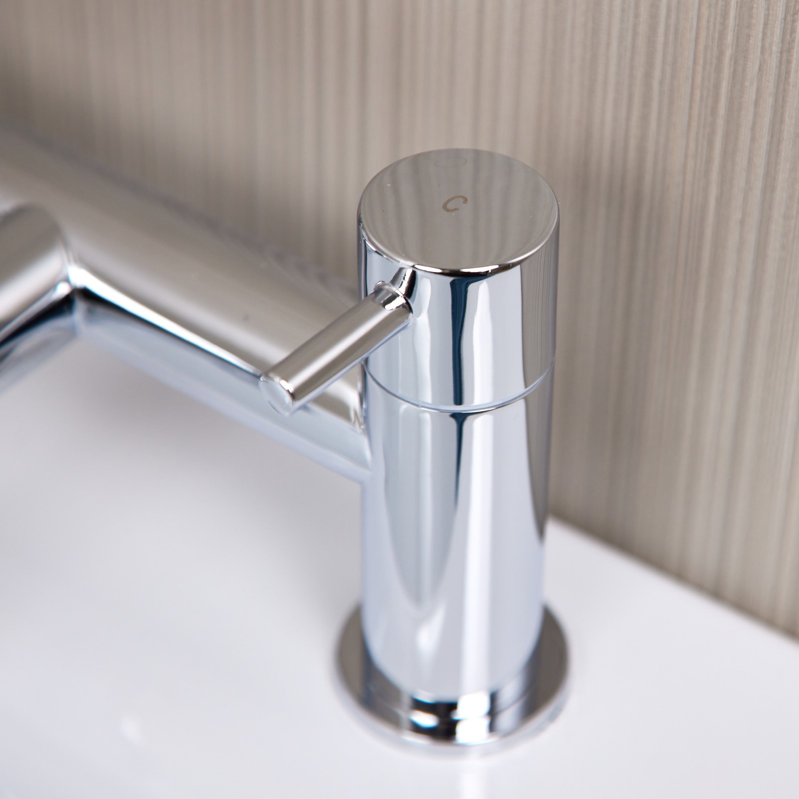 Kumla Chrome Bath Filler 5