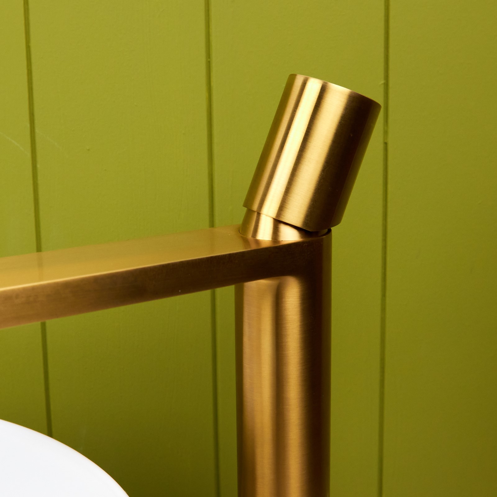 Limingen-Brushed-Gold6 High Rise