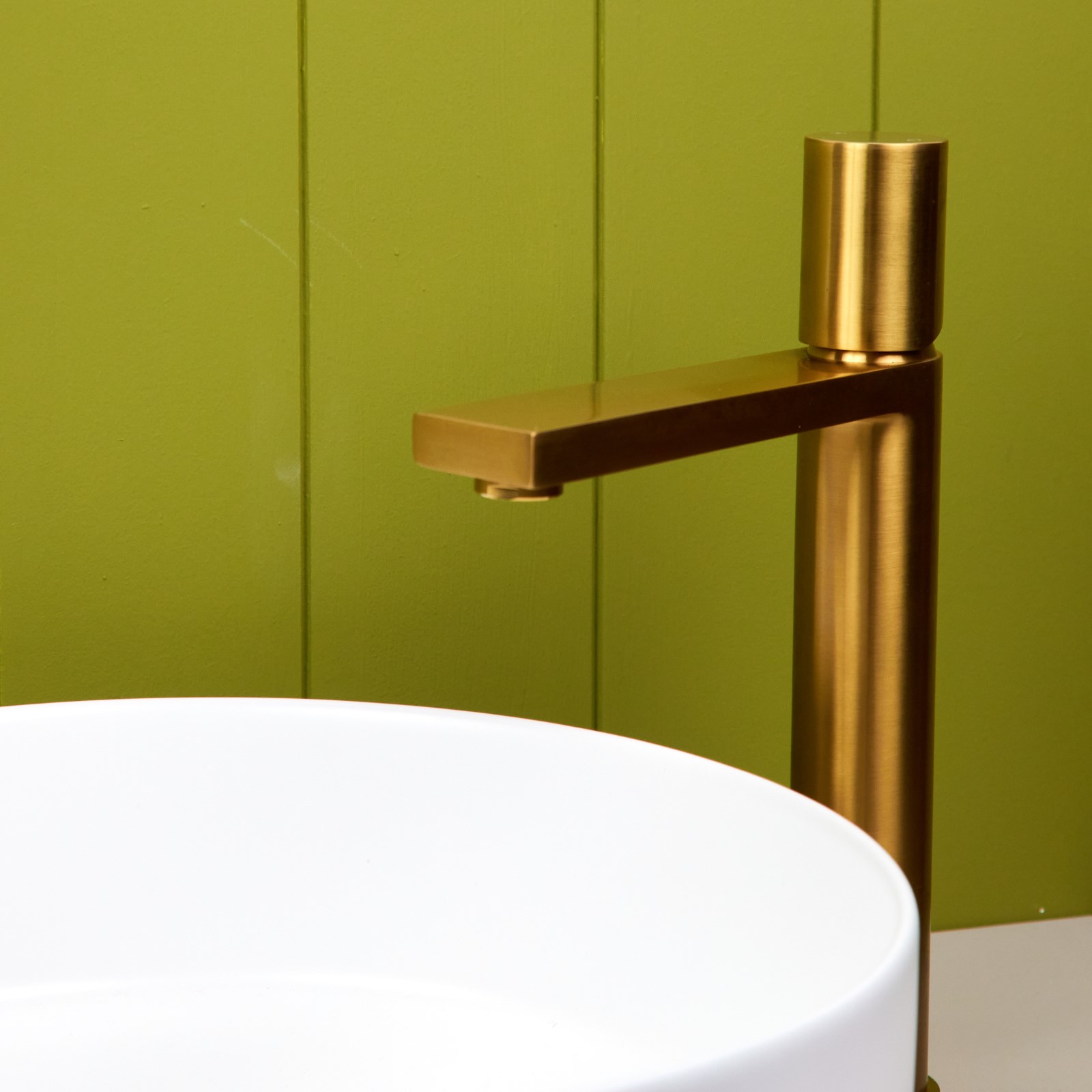 Limingen-Brushed-Gold8 High Rise