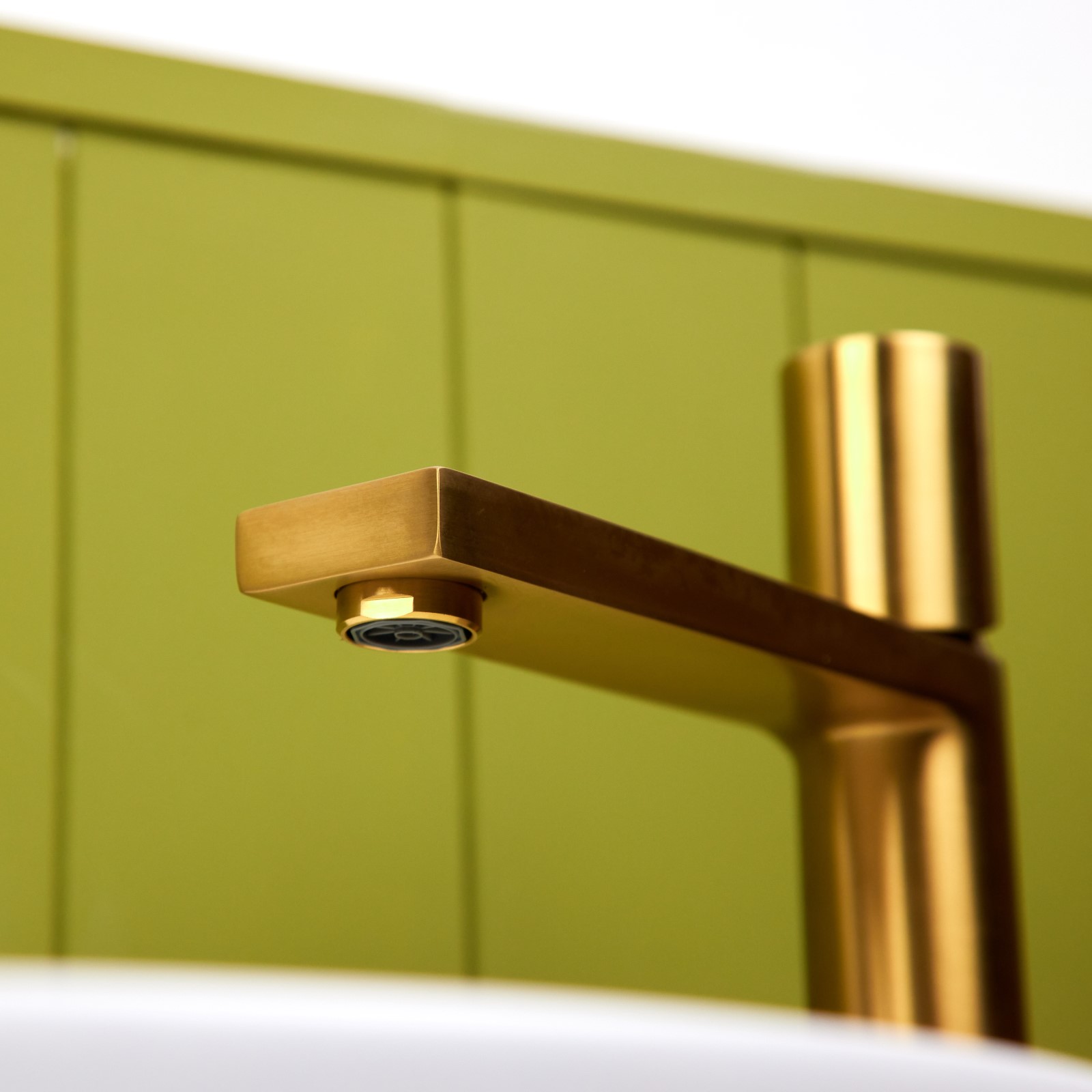 Limingen-Brushed-Gold9 High Rise