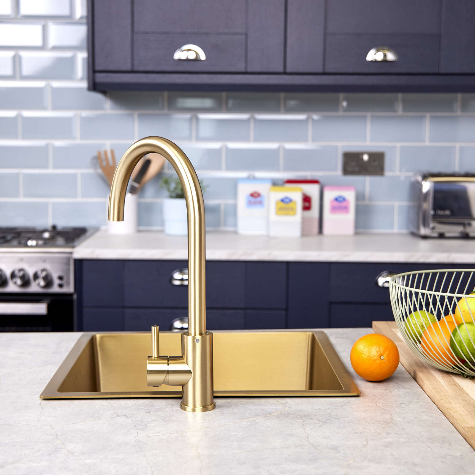 Flode-Malaren-Single-Lever-Tap-Kitchen-Brushed-Brass