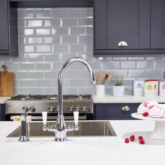 flöde Halden | Dual Lever Kitchen Sink Mixer Tap and Rinser with Swivel Spout | Polished Chrome Finish