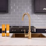 flöde Bryne | Single Lever Kitchen Sink Mixer Tap with Swivel Spout | Brushed Brass Finish